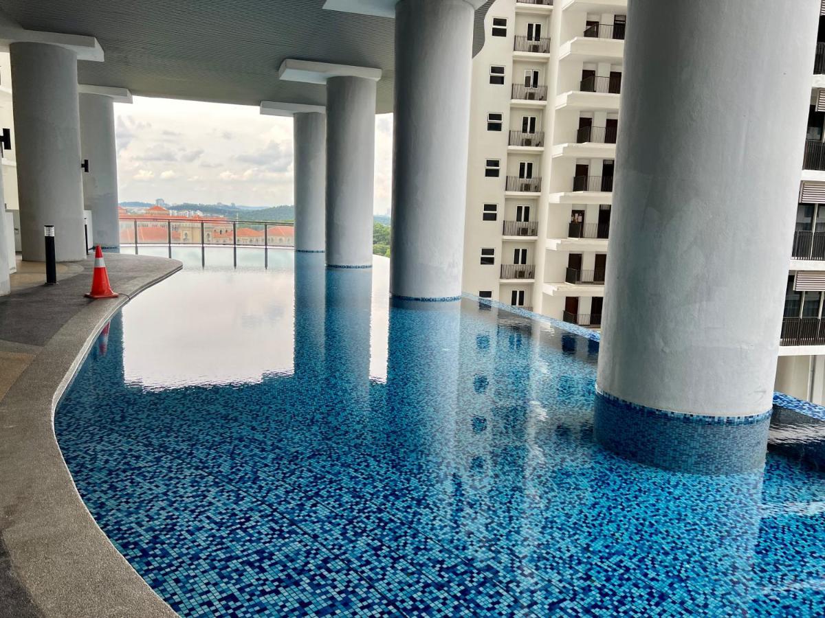 Mins To Johor Bahru Legoland Encorp Marina Puteri Harbour Sea View *