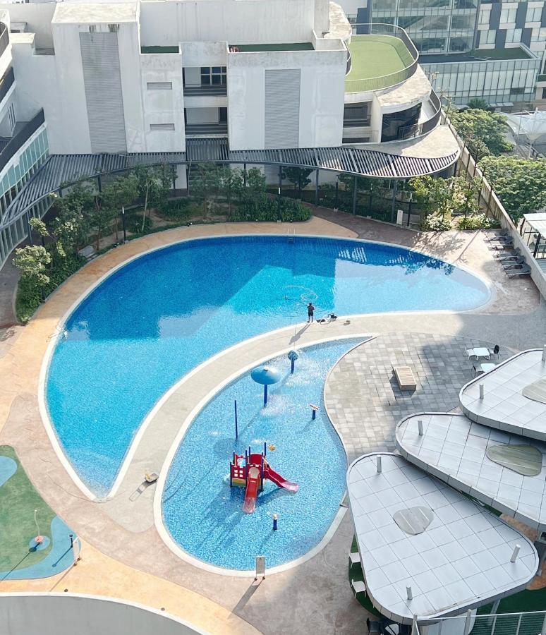 Mins To Johor Bahru Legoland Encorp Marina Puteri Harbour Sea View